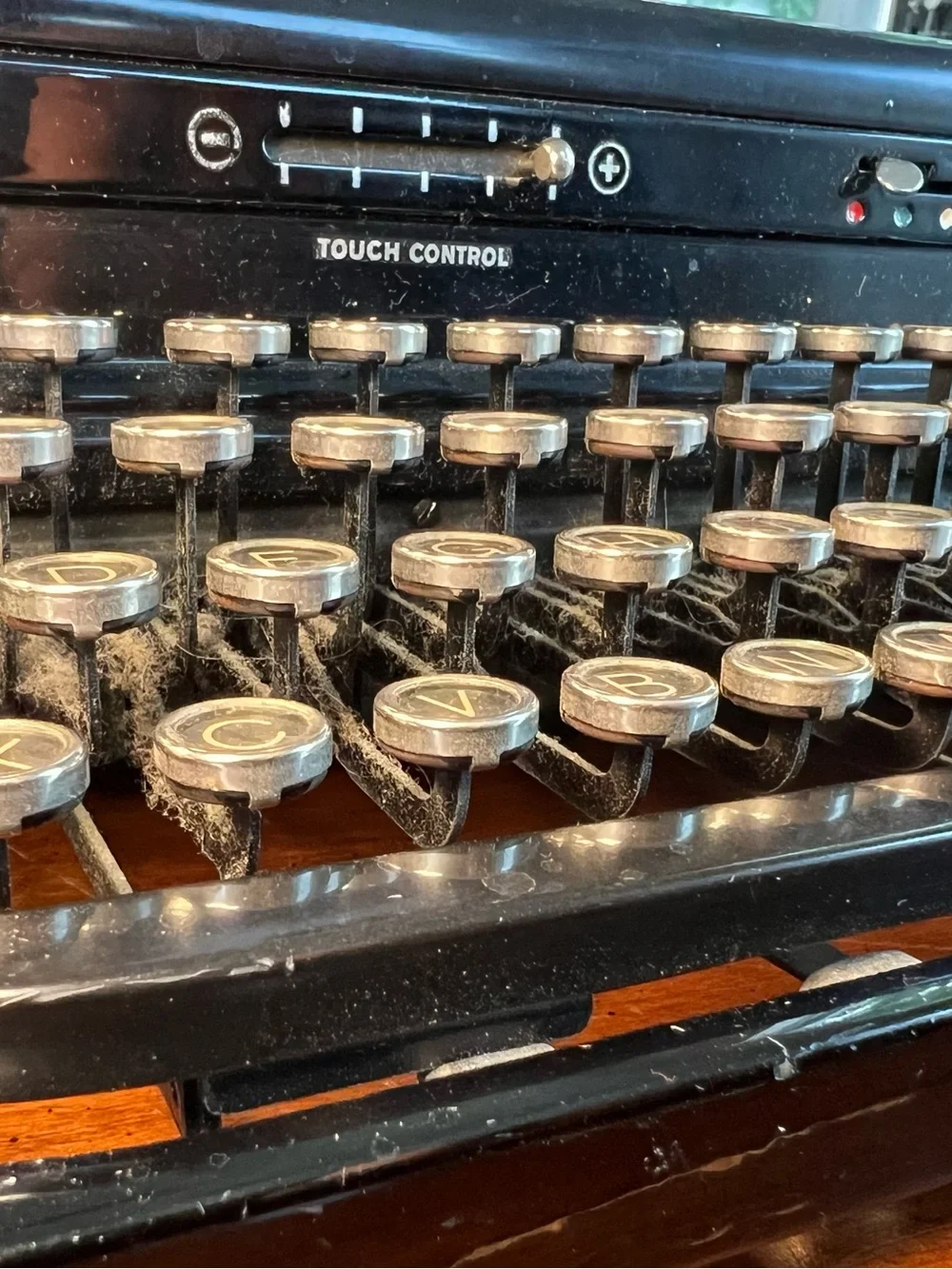 Royal 1937 “O Model” portable typewriter